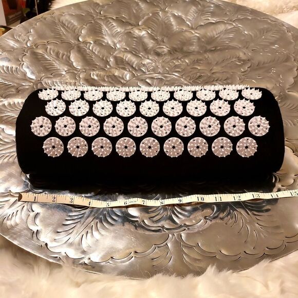 Acupressure  massage yoga pillow, brand new! Brand is prosourse fit - Picture 2 of 4